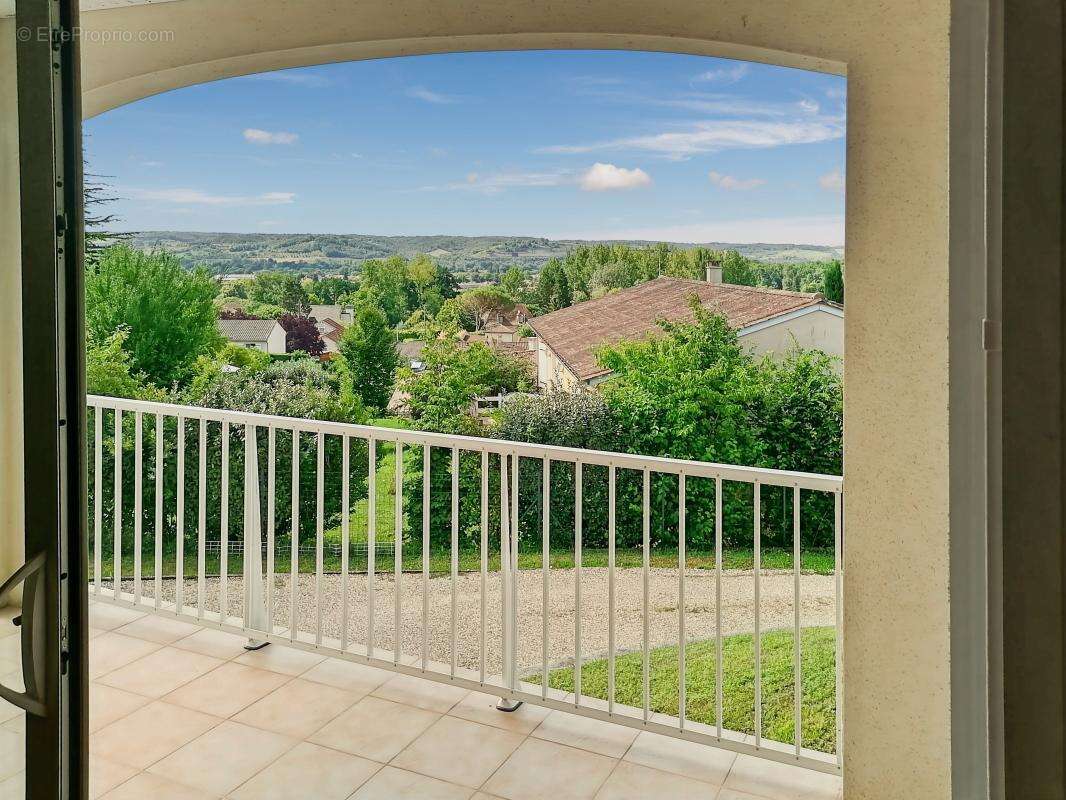 Maison à SAINT-ASTIER