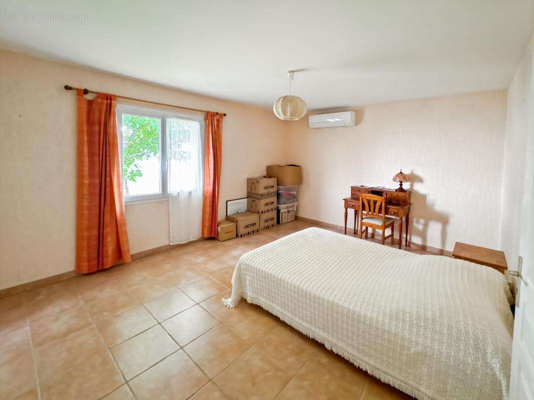 Maison à SAINT-ASTIER