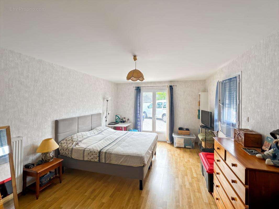 Maison à SAINT-ASTIER