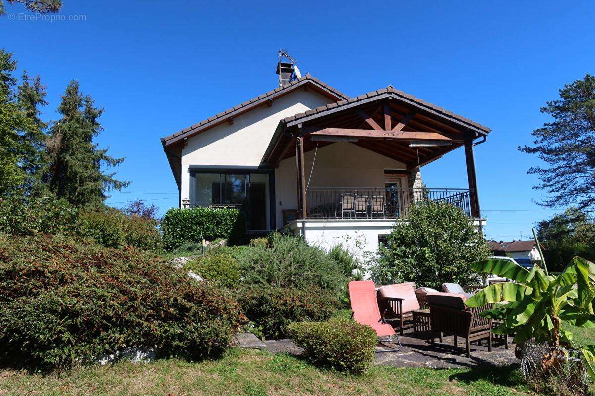 Maison à GRANDFONTAINE