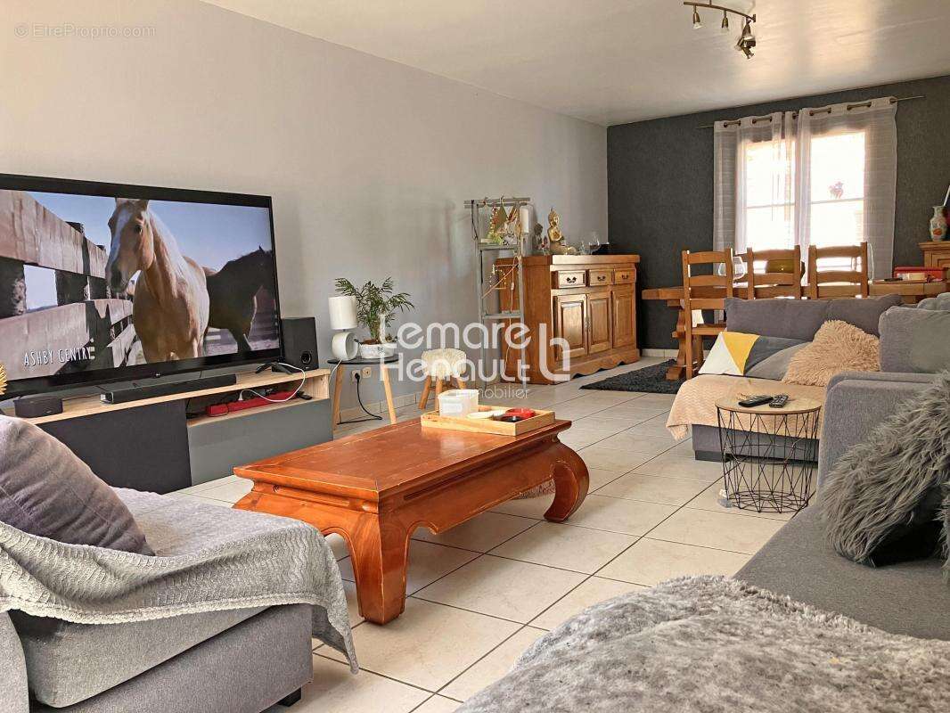 Maison à ECLUZELLES