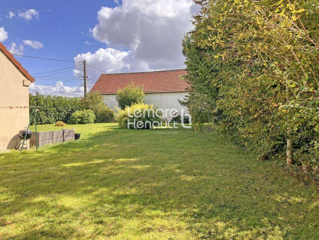 Maison à ECLUZELLES