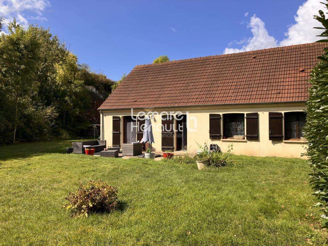 Maison à ECLUZELLES