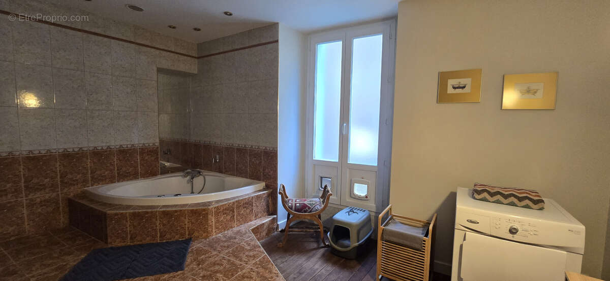 Maison à VILLEMAGNE-L&#039;ARGENTIERE