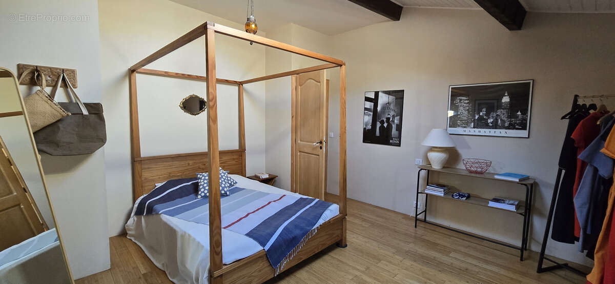 Maison à VILLEMAGNE-L&#039;ARGENTIERE