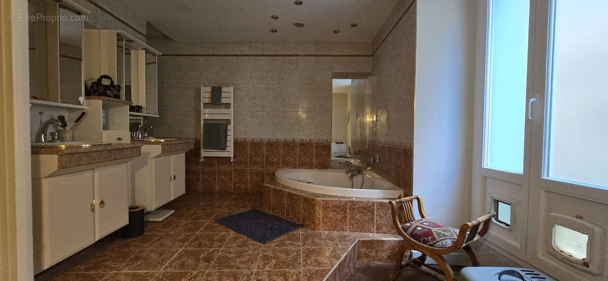 Maison à VILLEMAGNE-L&#039;ARGENTIERE