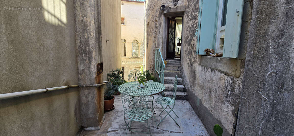 Maison à VILLEMAGNE-L&#039;ARGENTIERE