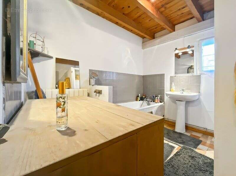 Maison à MONTAUT-LES-CRENEAUX