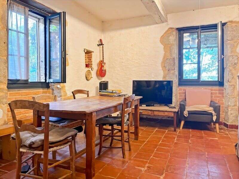 Maison à MONTAUT-LES-CRENEAUX