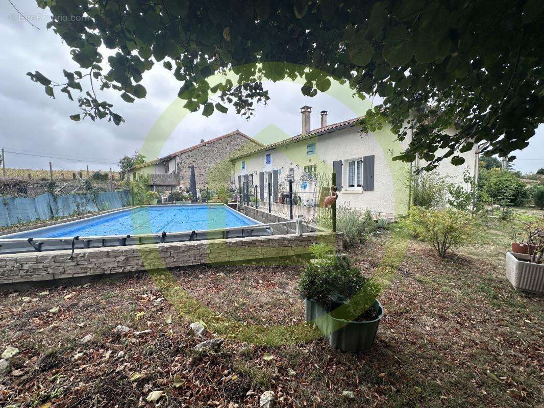 Maison à MONTEMBOEUF