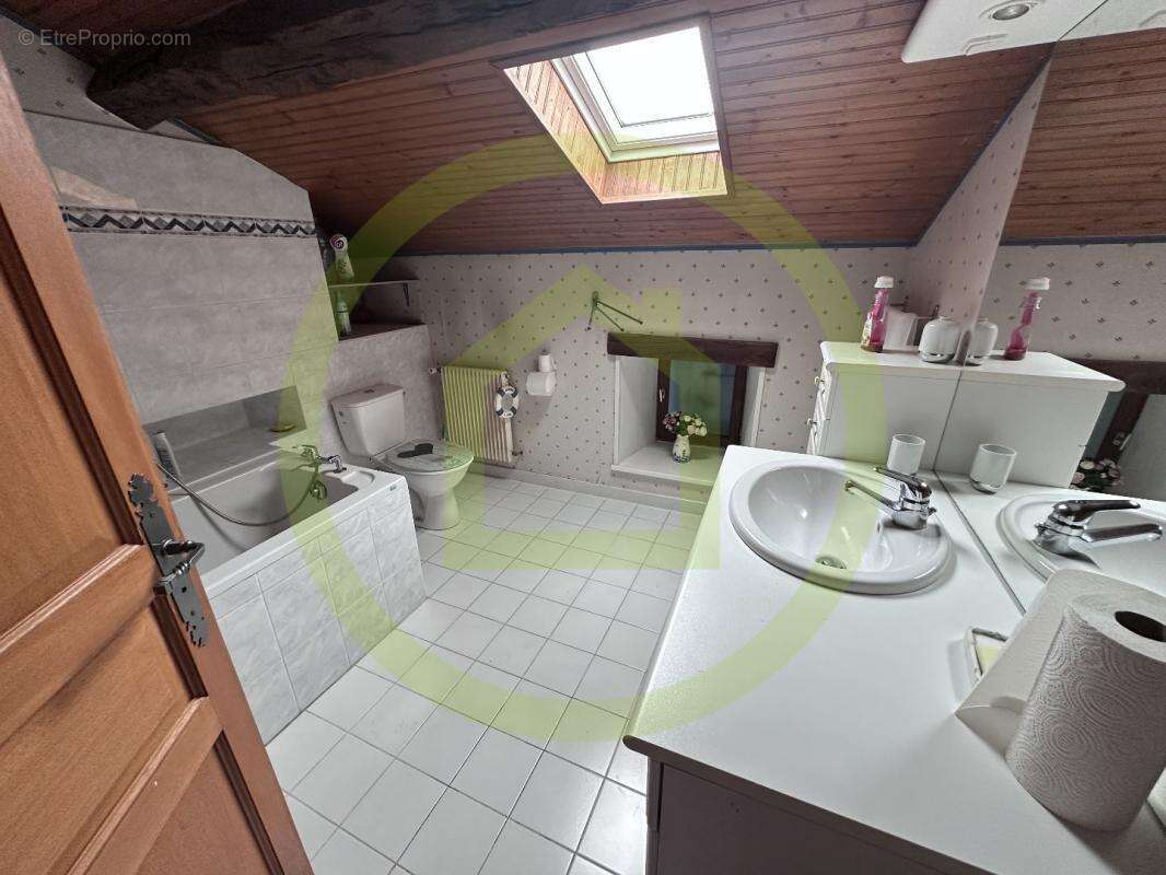 Maison à MONTEMBOEUF