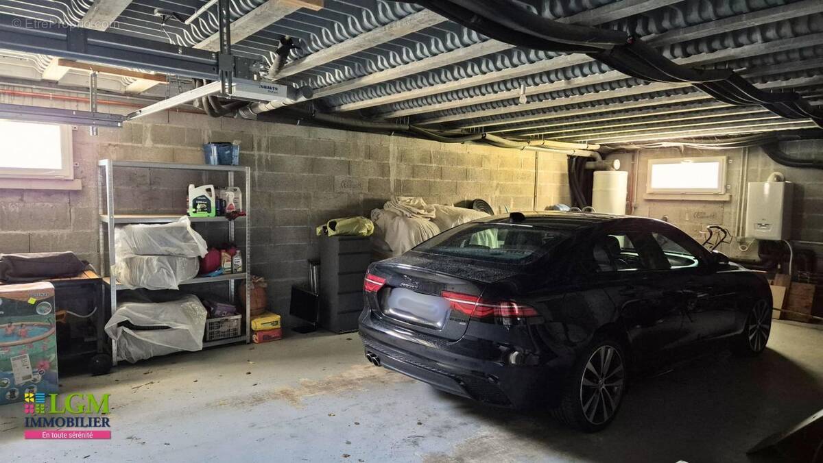 Maison à BELLEGARDE-SUR-VALSERINE