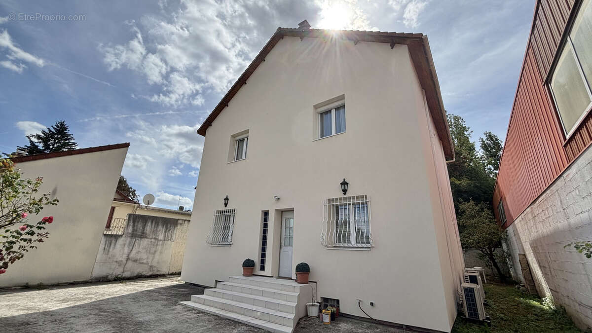 Maison à EPINAY-SUR-SEINE