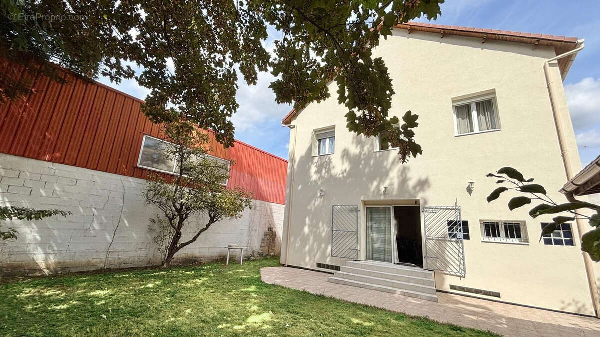 Maison à ENGHIEN-LES-BAINS