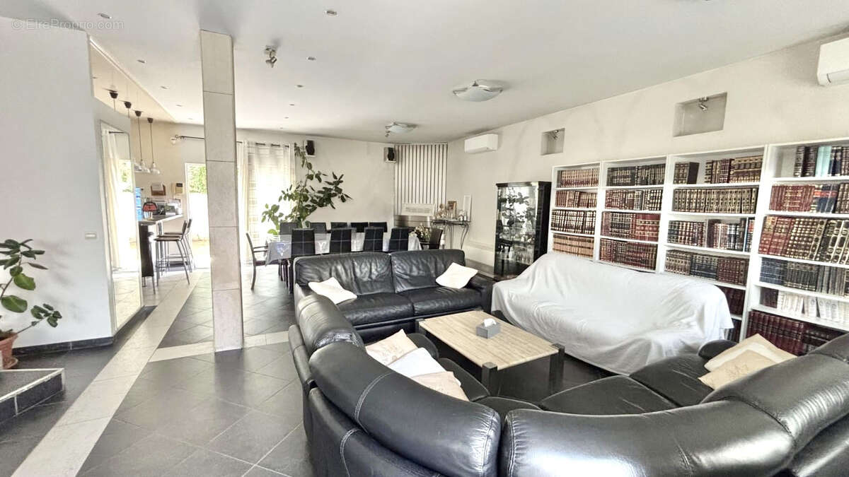 Maison à ENGHIEN-LES-BAINS