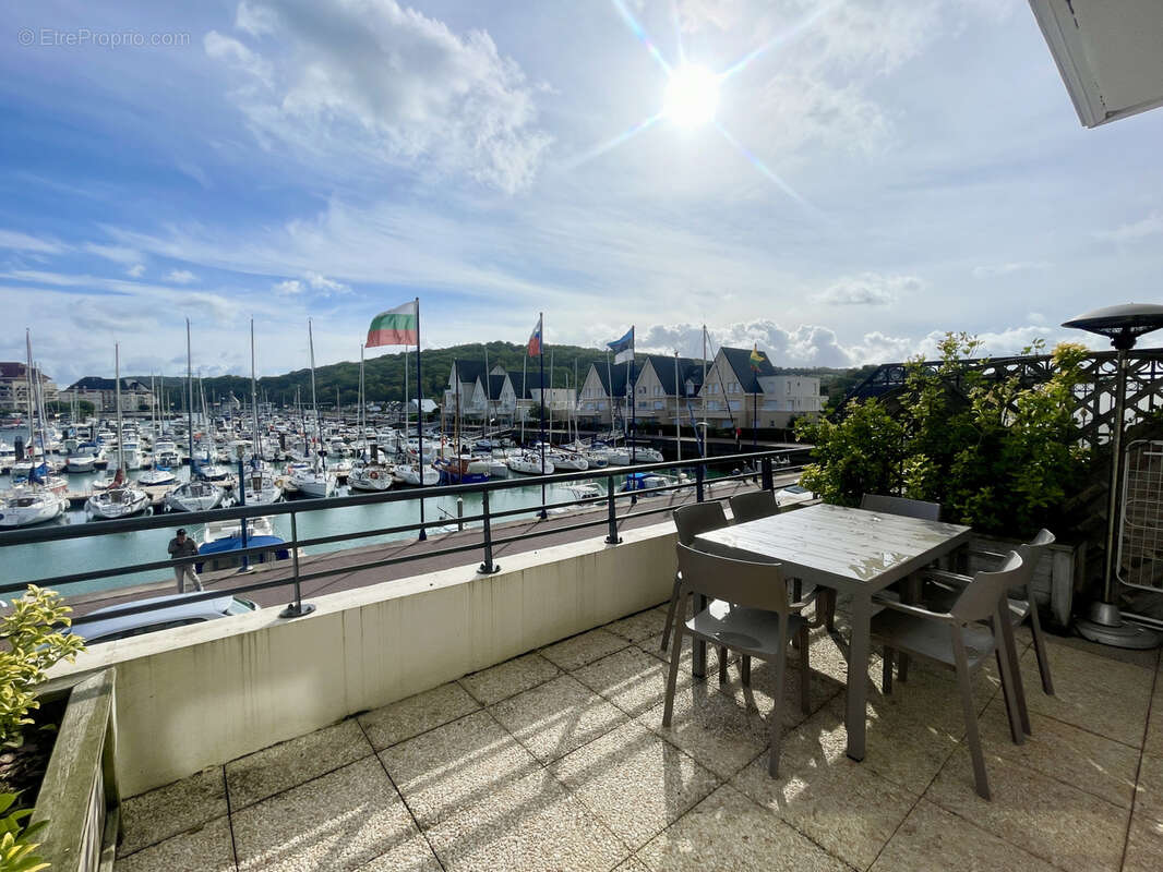 Appartement à DIVES-SUR-MER