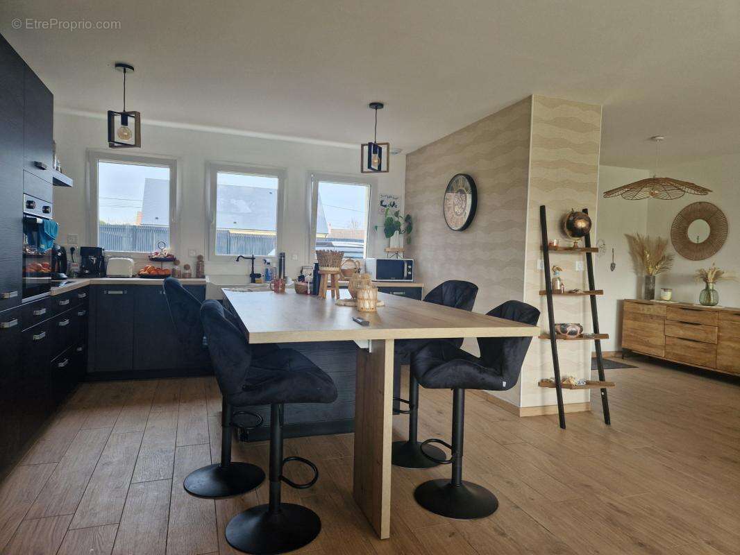 Maison à SAINT-CELERIN