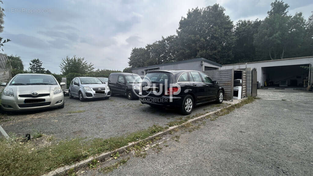 Autre à FOUQUIERES-LES-LENS