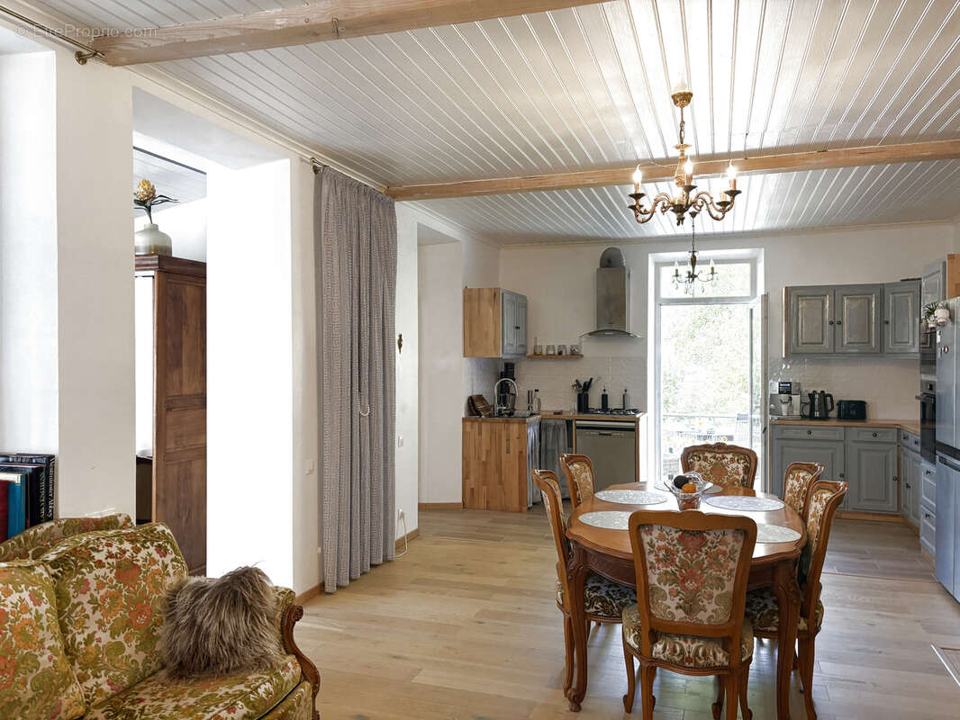 Maison à SAUVETERRE-LA-LEMANCE