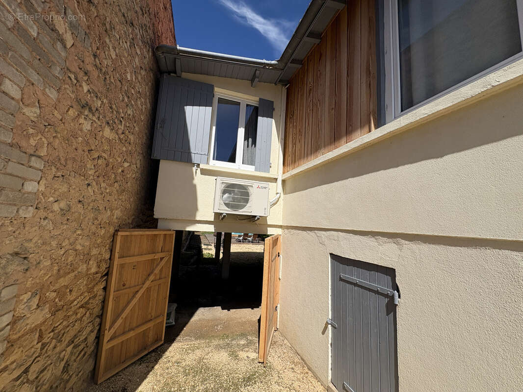 Maison à SAUVETERRE-LA-LEMANCE