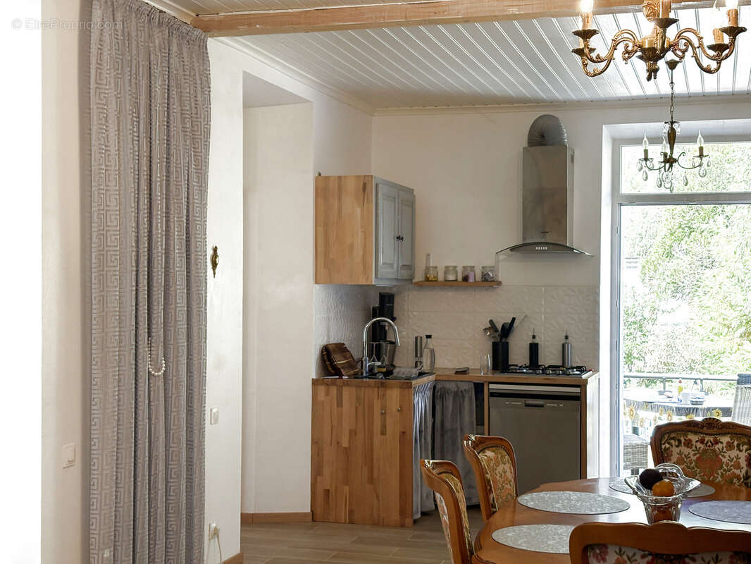 Maison à SAUVETERRE-LA-LEMANCE