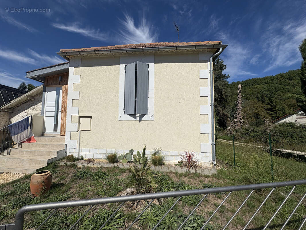 Maison à SAUVETERRE-LA-LEMANCE