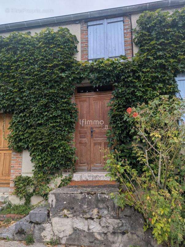 Maison à LONGUEVILLE