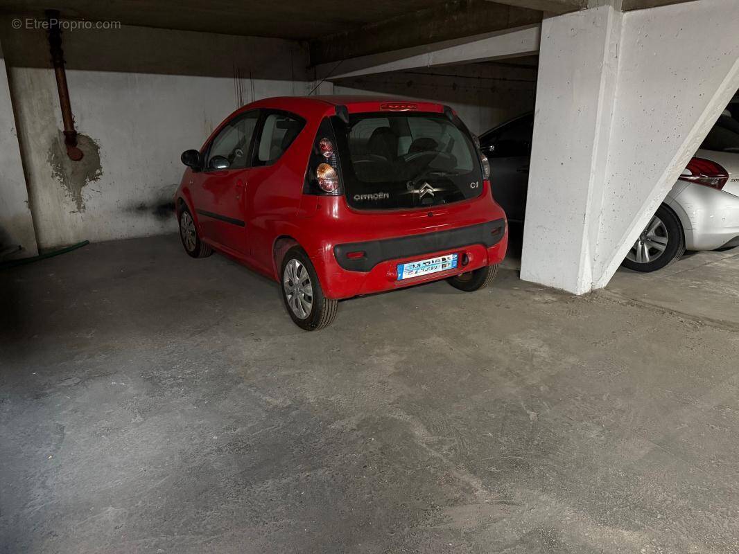 Parking à PARIS-13E