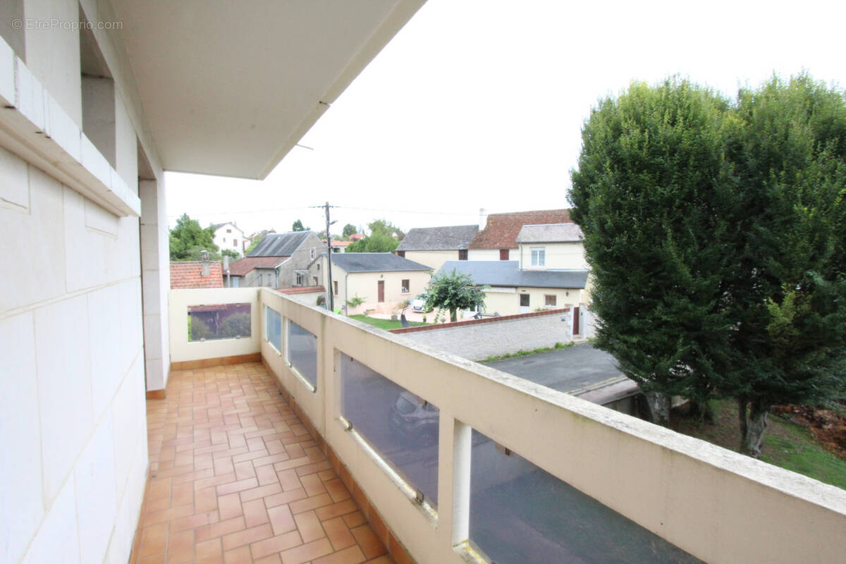Appartement à LA CHARITE-SUR-LOIRE