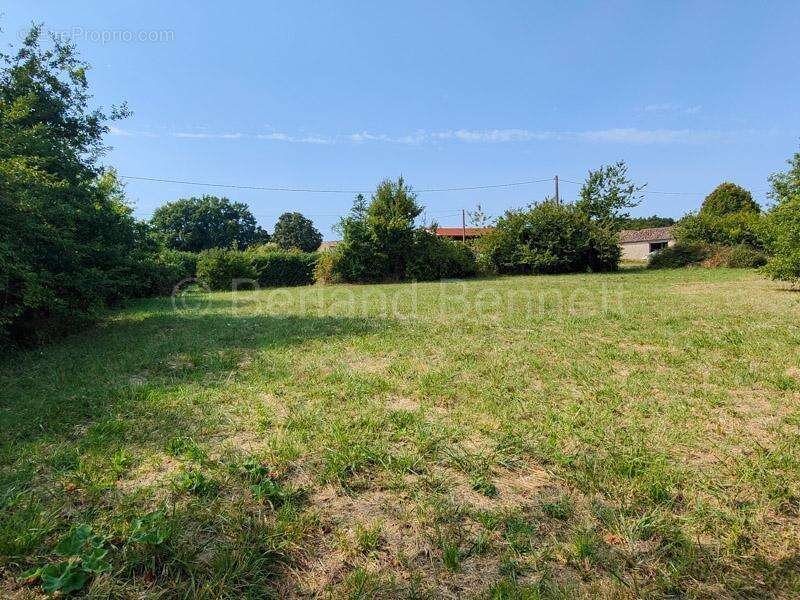 Maison à SAUZE-VAUSSAIS