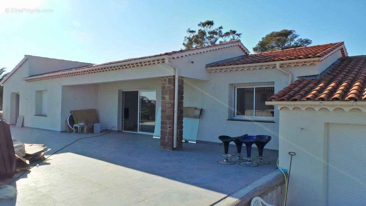 Maison à LES ISSAMBRES