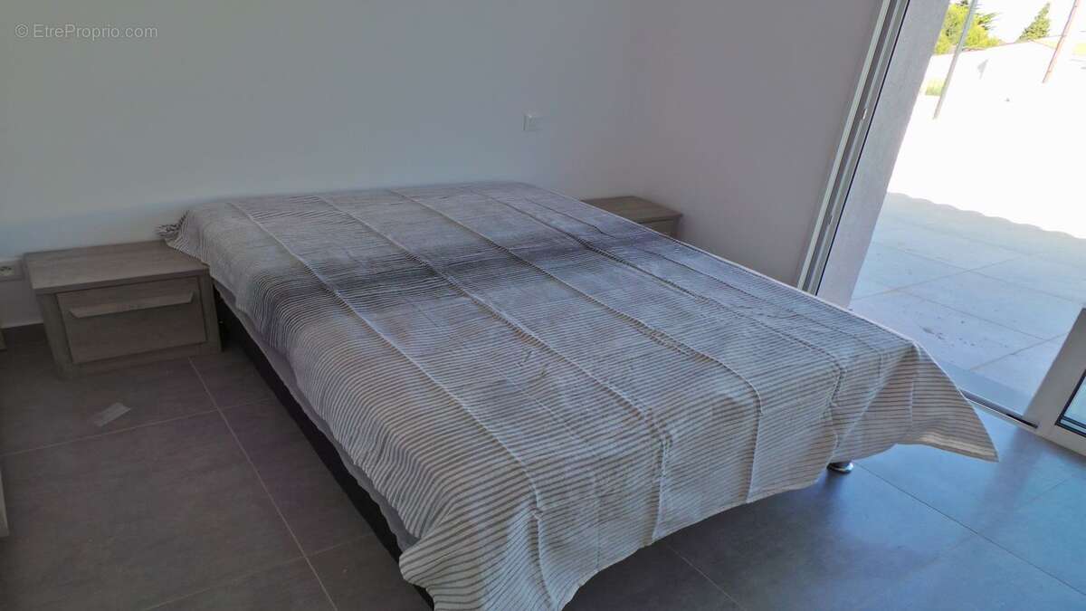 Maison à LES ISSAMBRES