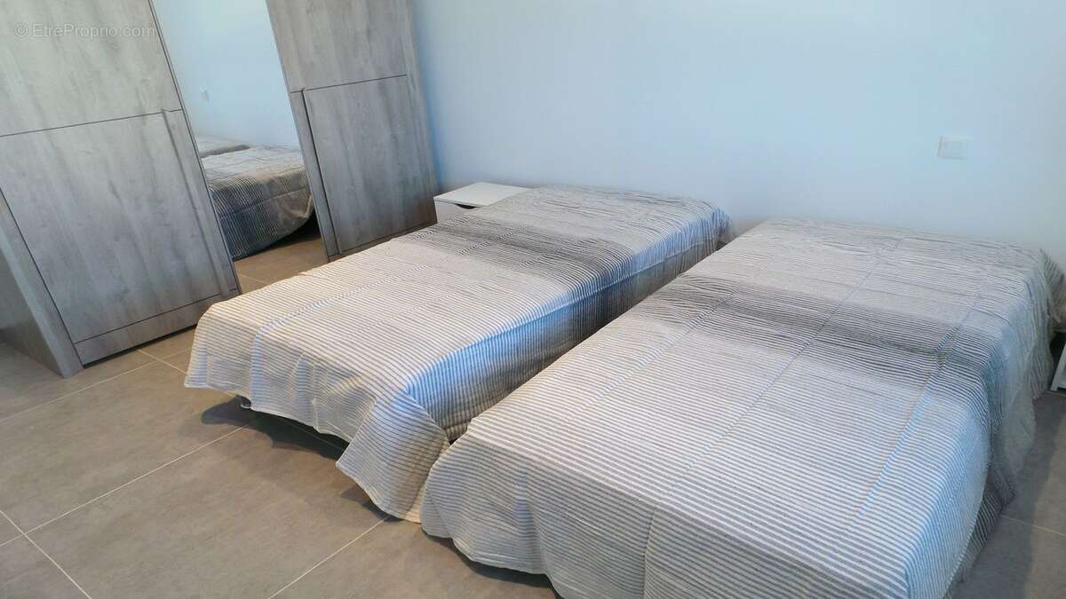 Maison à LES ISSAMBRES