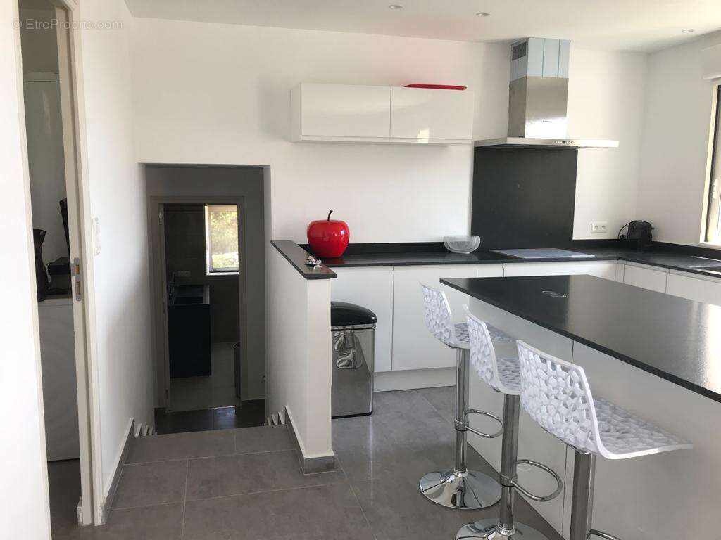 Maison à LES ISSAMBRES