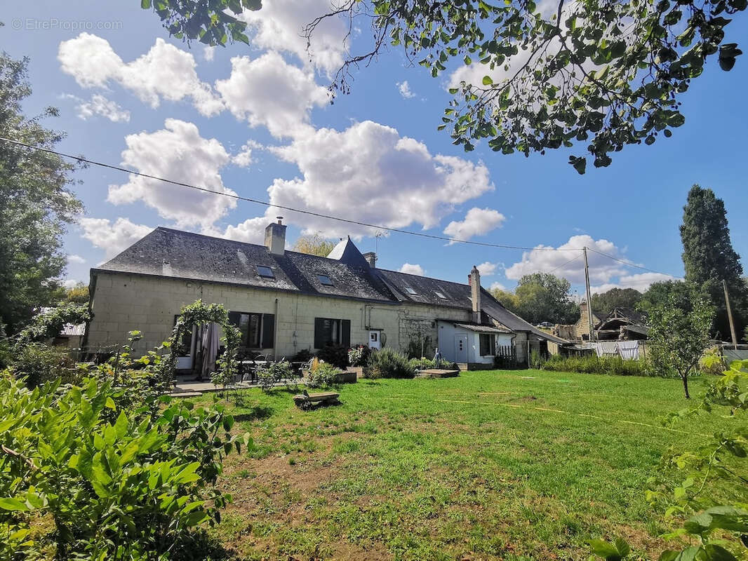 Maison à VARENNES-SUR-LOIRE