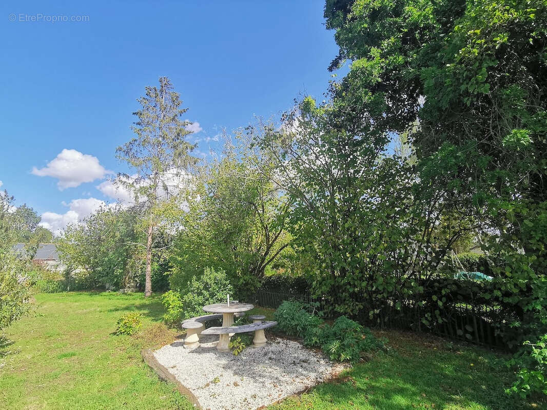 Maison à VARENNES-SUR-LOIRE