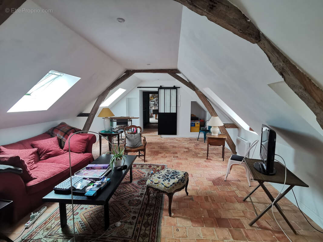 Maison à VARENNES-SUR-LOIRE