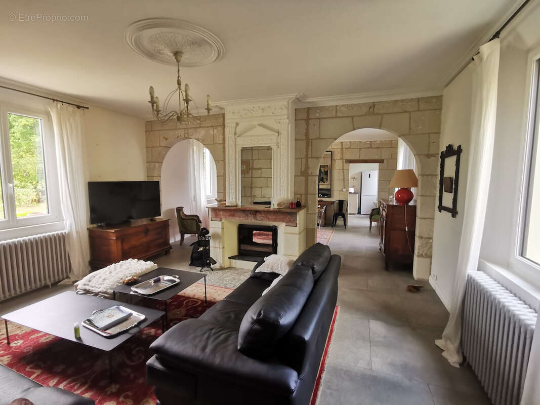 Maison à VARENNES-SUR-LOIRE