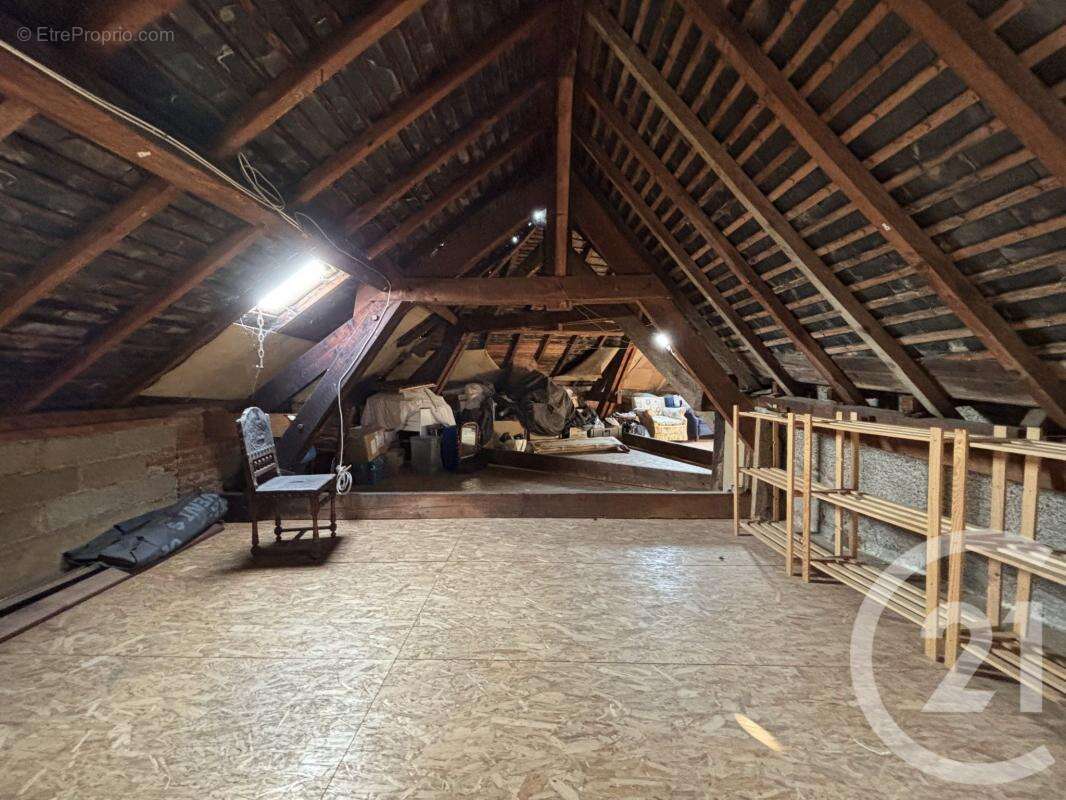 Appartement à SAINT-VICTURNIEN