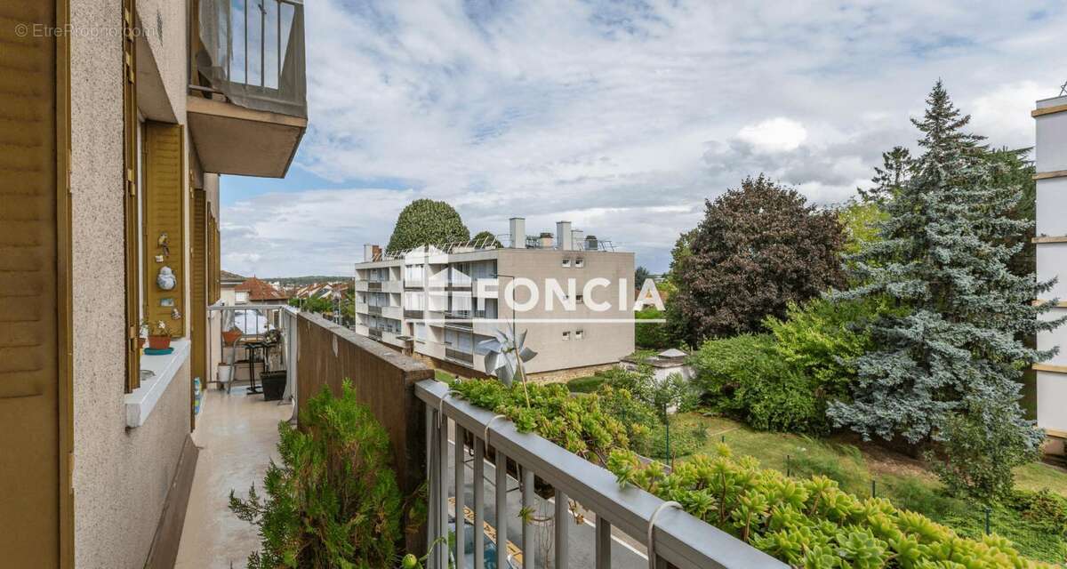 Appartement à RIS-ORANGIS