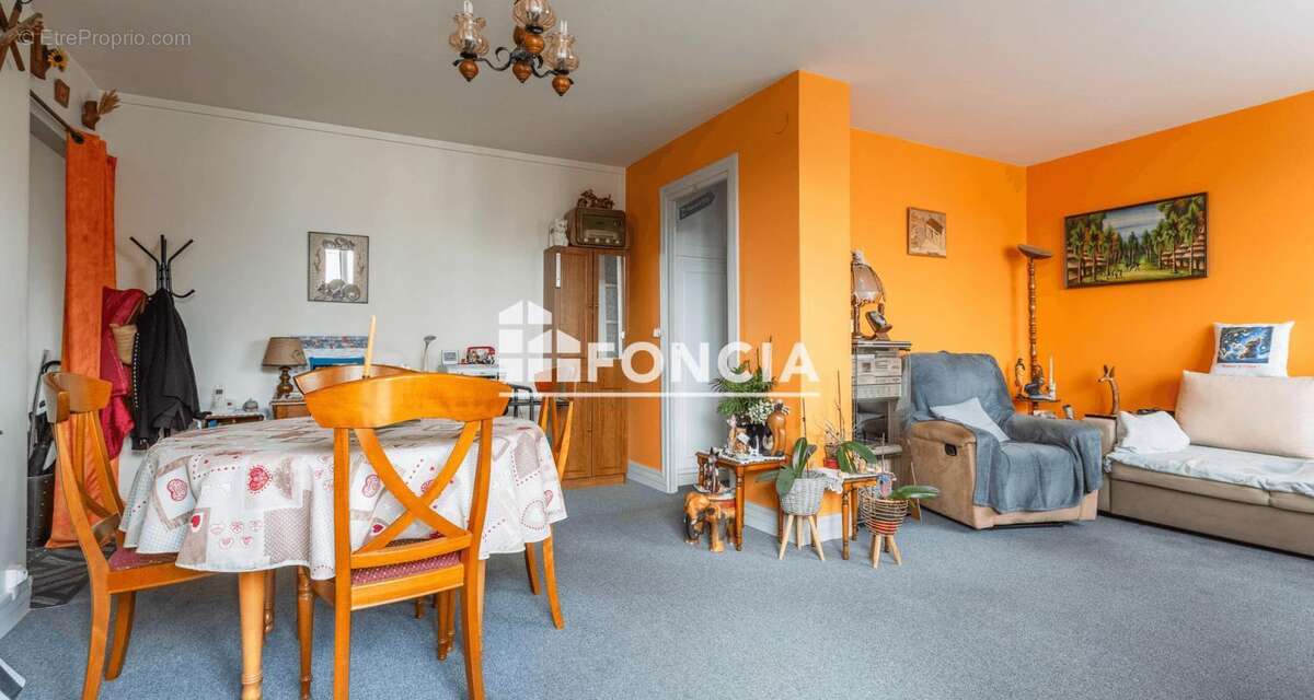 Appartement à RIS-ORANGIS