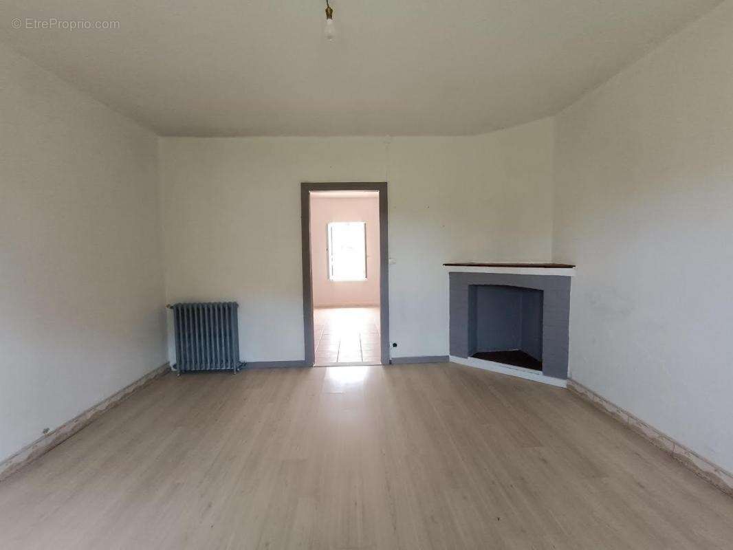 Maison à SAVIGNY-EN-REVERMONT