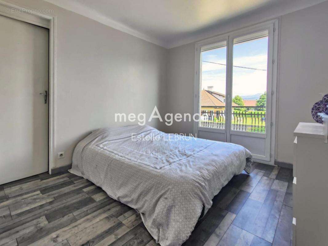 Appartement à VALLIERES