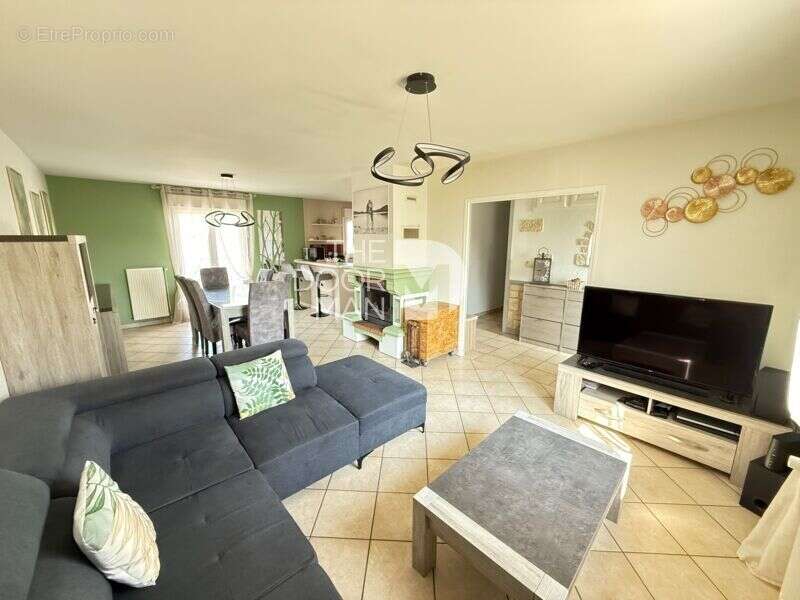 Maison à CHALINDREY