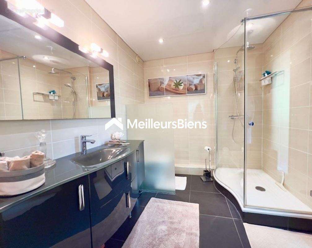 Appartement à LE CHESNAY