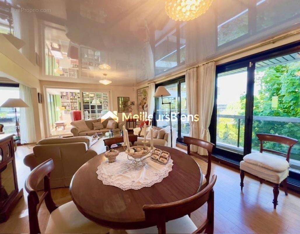 Appartement à LE CHESNAY