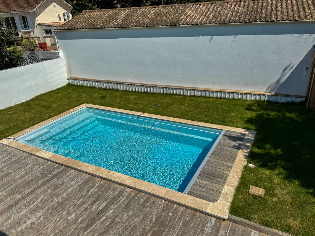 Maison à VAUX-SUR-MER