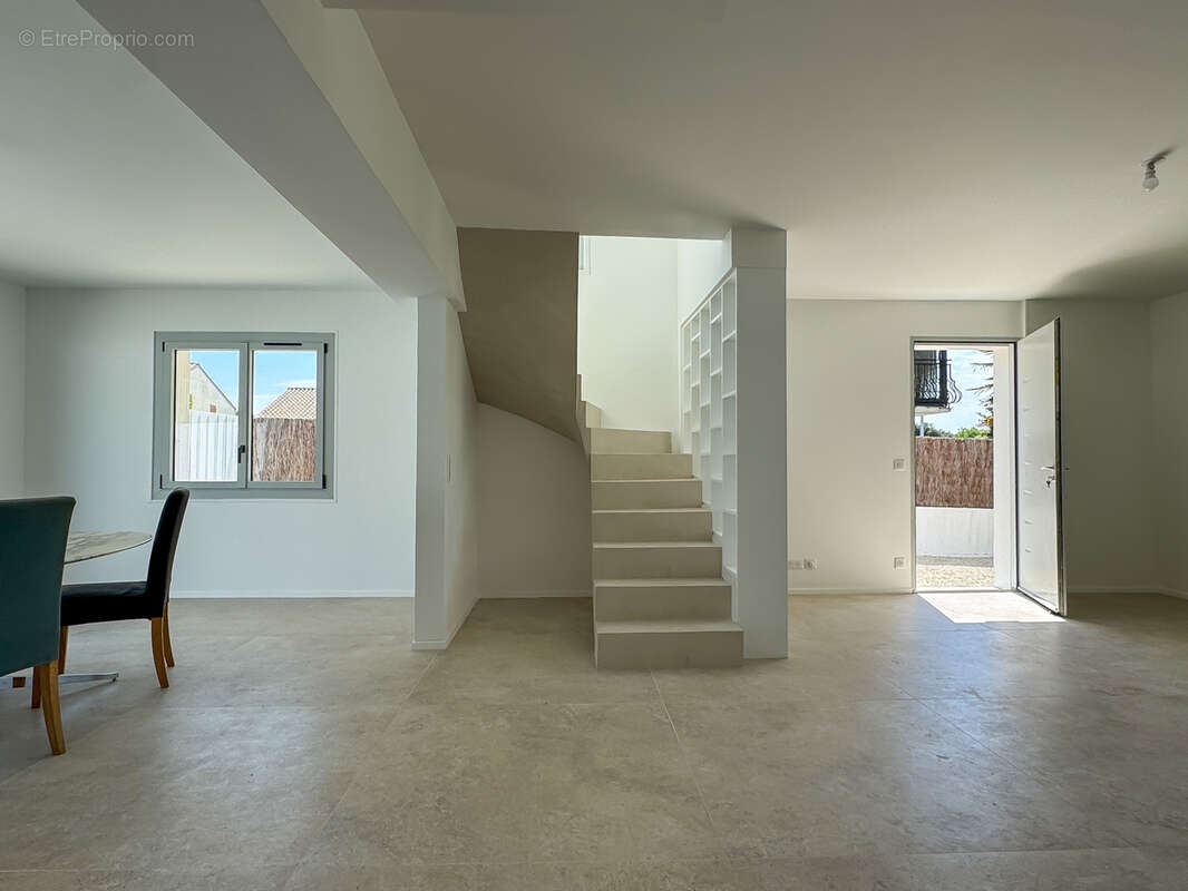 Maison à VAUX-SUR-MER