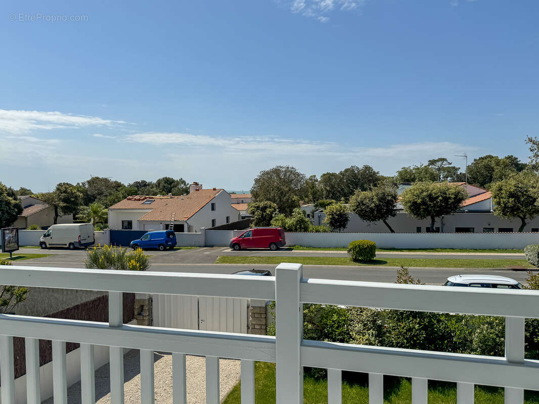 Maison à VAUX-SUR-MER