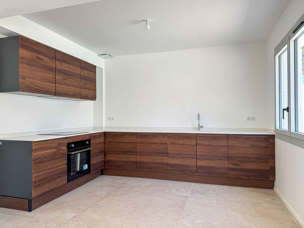 Maison à VAUX-SUR-MER